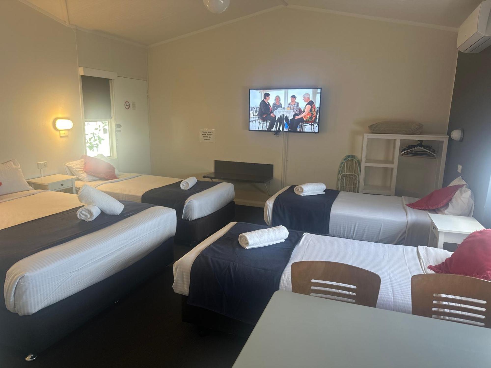 Memphis Motor Inn Parkes Dış mekan fotoğraf